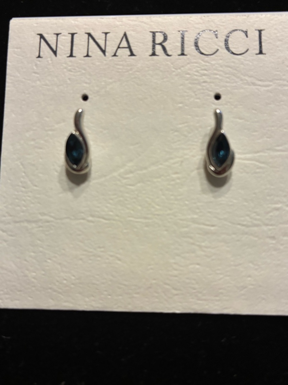Nina Ricci NWT Rhodium plated Blue Swvorski Crystal Teardrop Stud Earrings